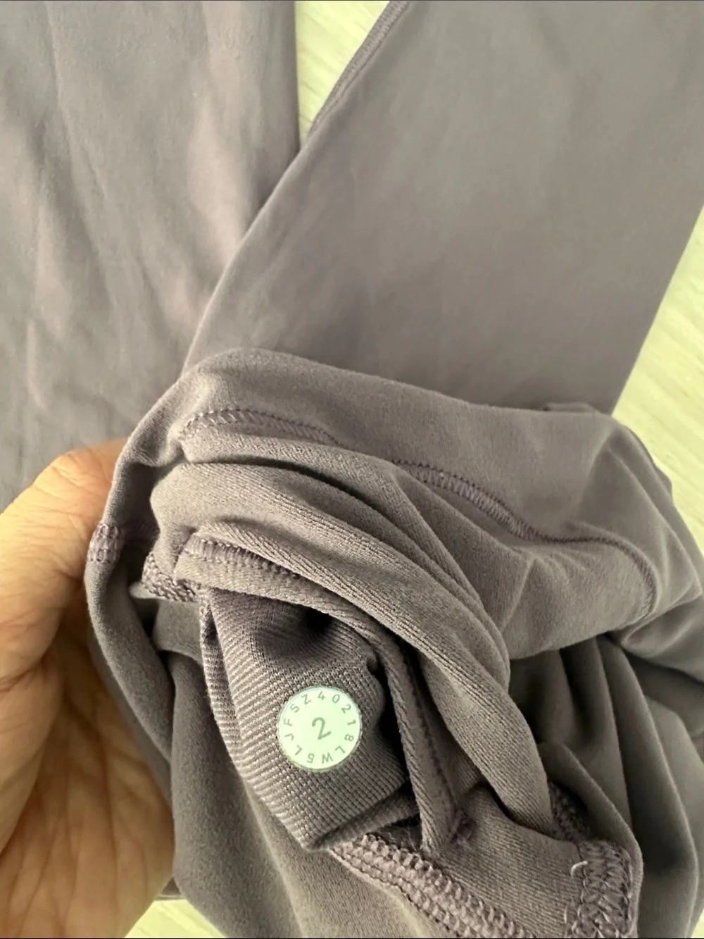 Lululemon “old” Align Pants Mauve  HR 7/8 sz 2